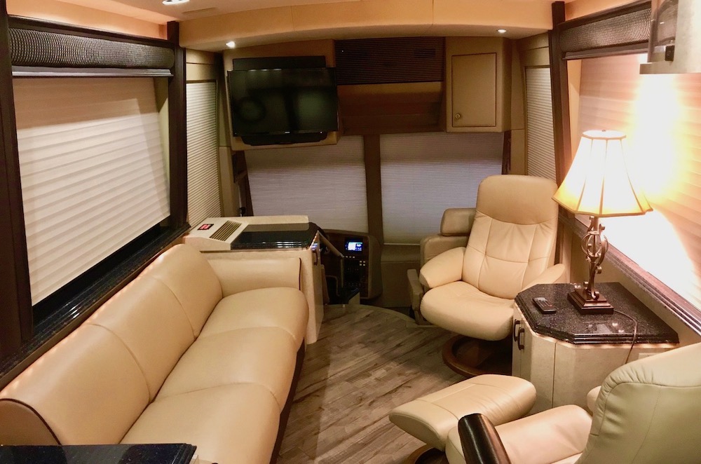 2002 Prevost Marathon H3-45 For Sale