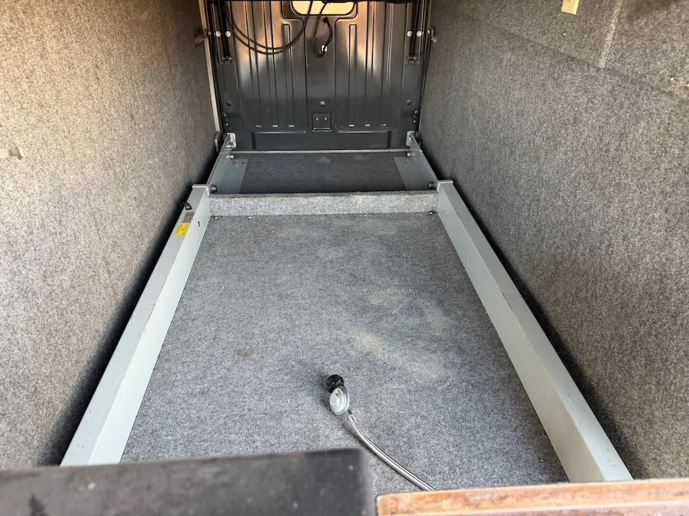 2002 Prevost Featherlite H3-45 For Sale