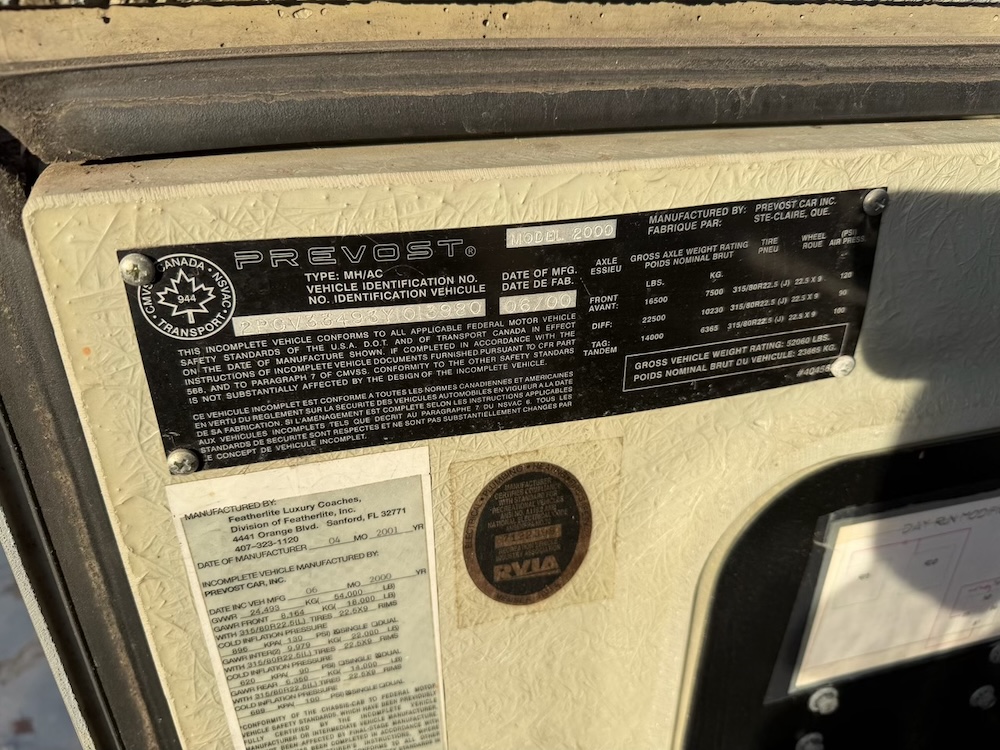 2002 Prevost Featherlite H3-45 For Sale