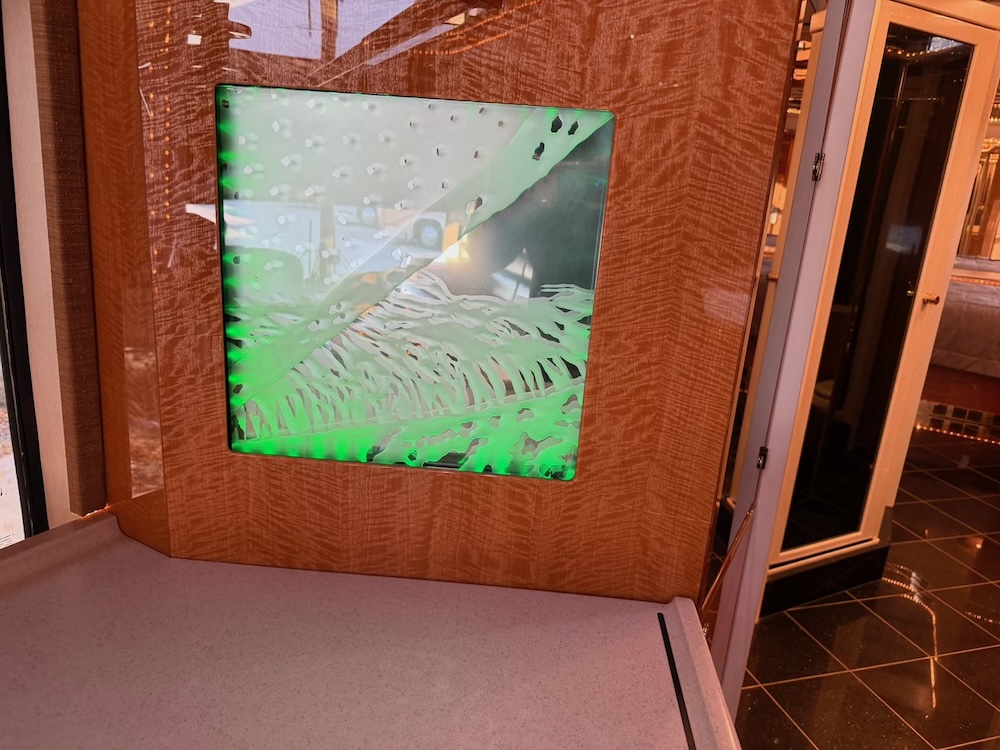 2002 Prevost Featherlite H3-45 For Sale