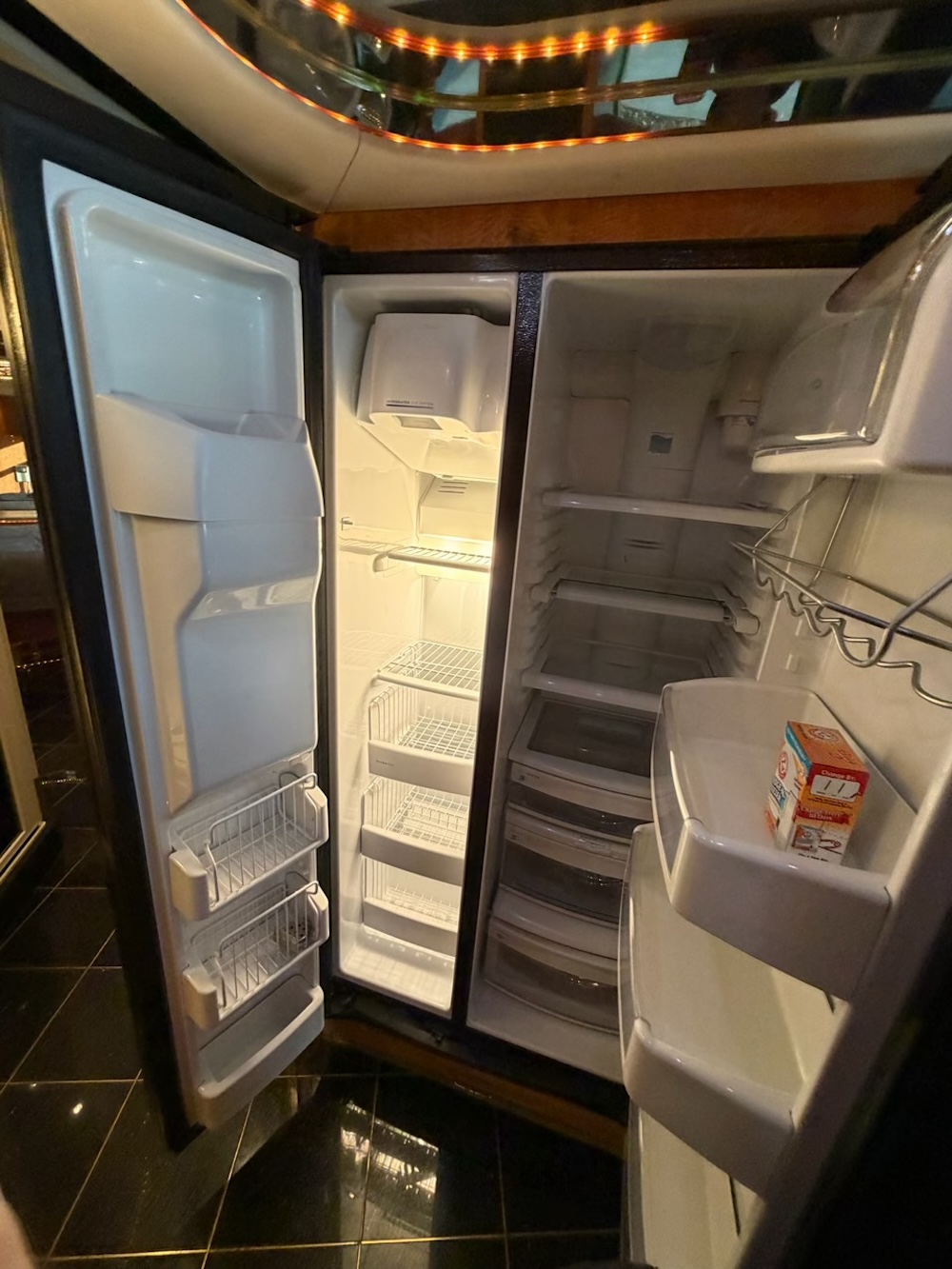 2002 Prevost Featherlite H3-45 For Sale