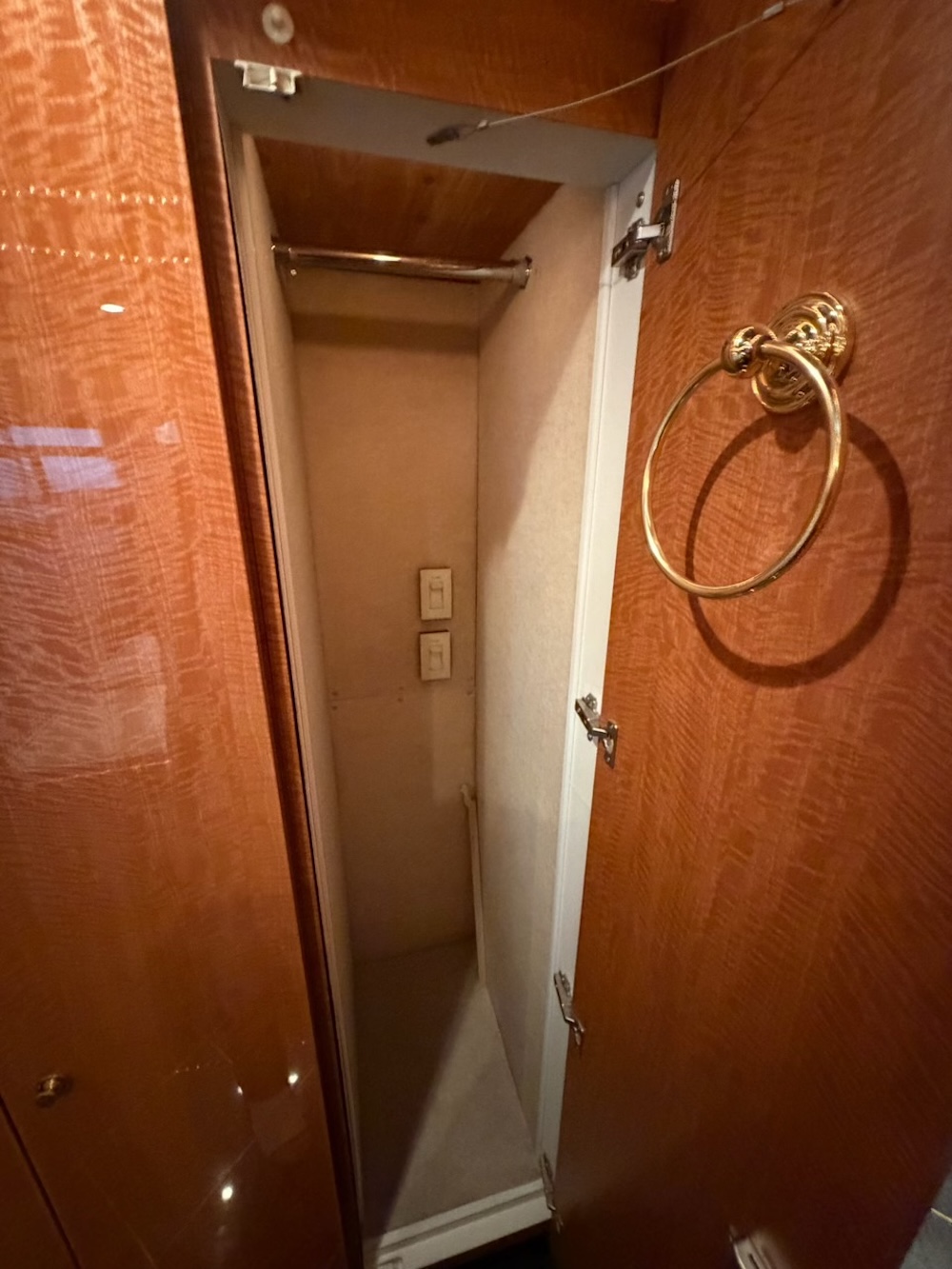 2002 Prevost Featherlite H3-45 For Sale