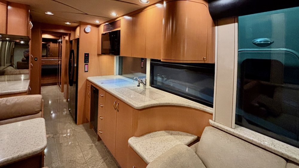 2002 Prevost Marathon XLII For Sale