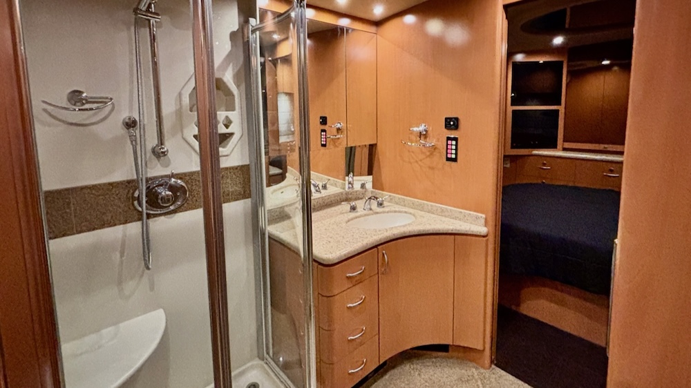 2002 Prevost Marathon XLII For Sale