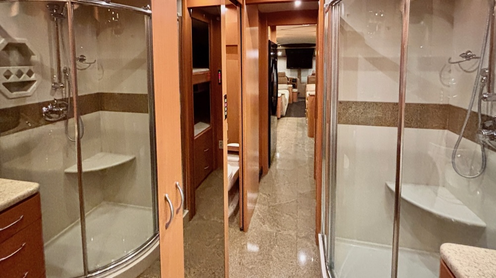 2002 Prevost Marathon XLII For Sale