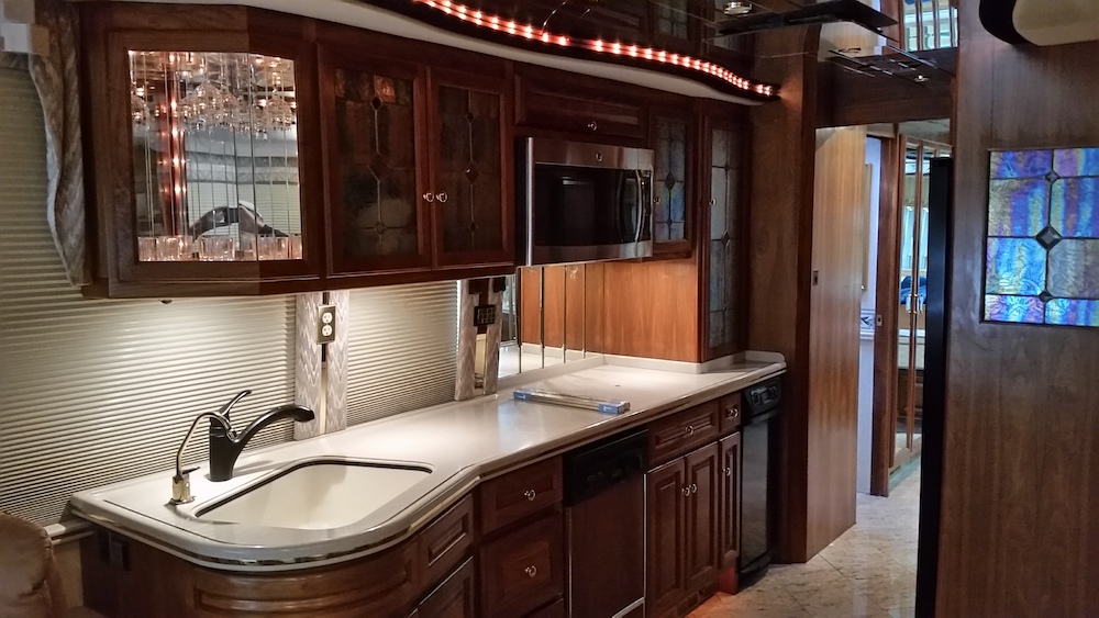 2002 Prevost Marathon XLii For Sale