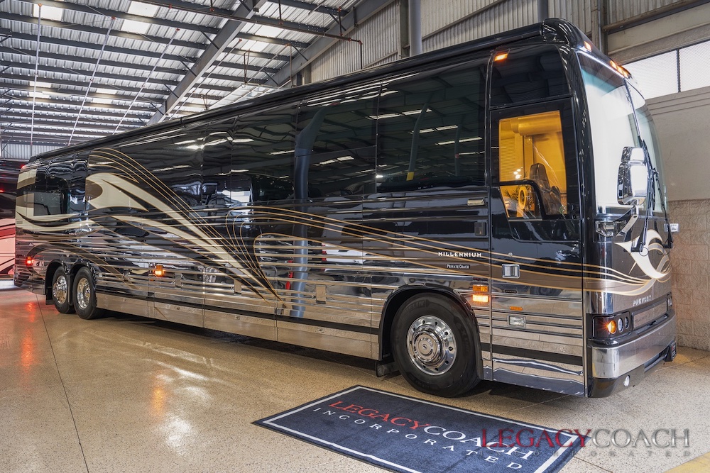 2002 Prevost Millennium XLII For Sale