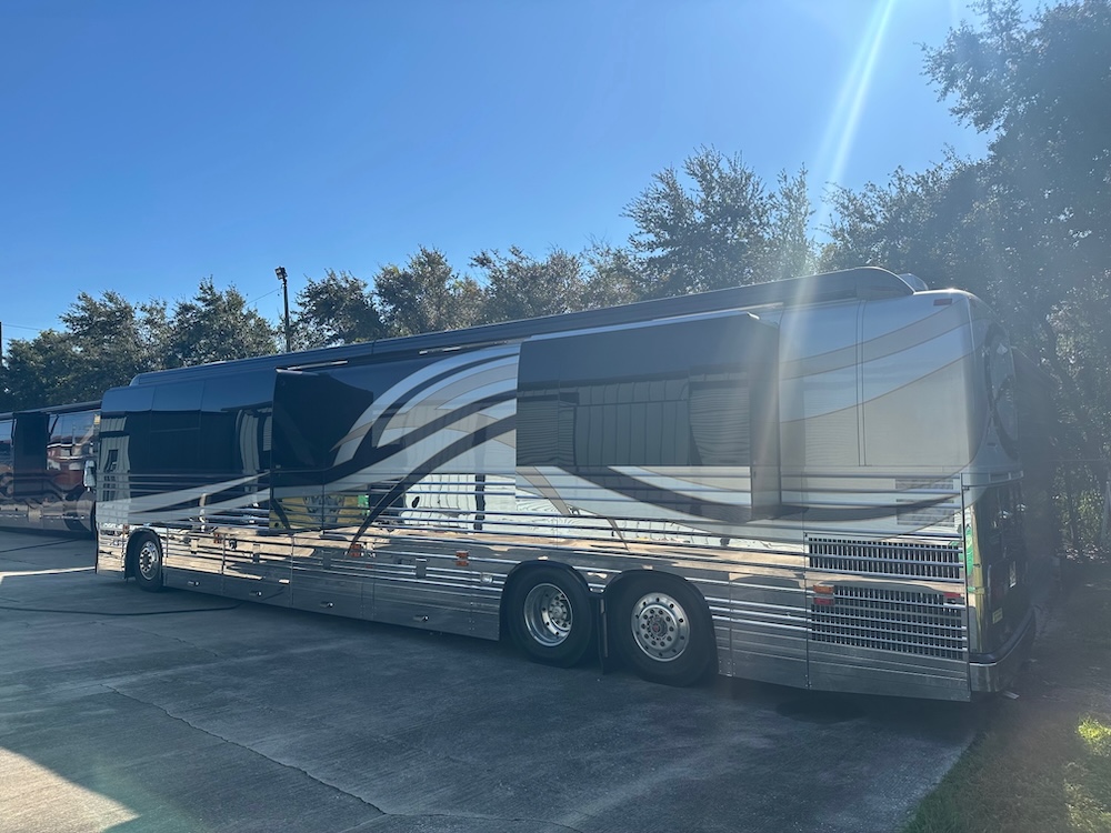2002 Prevost Parliament XLII For Sale
