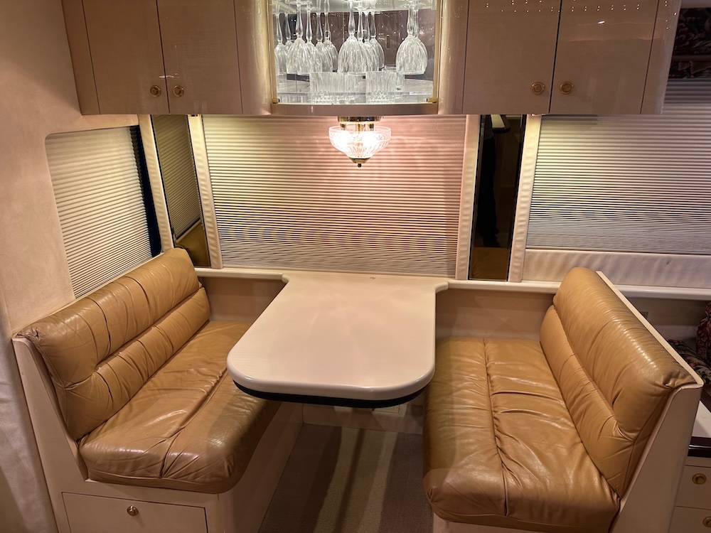 2002 Prevost Parliament XLII For Sale
