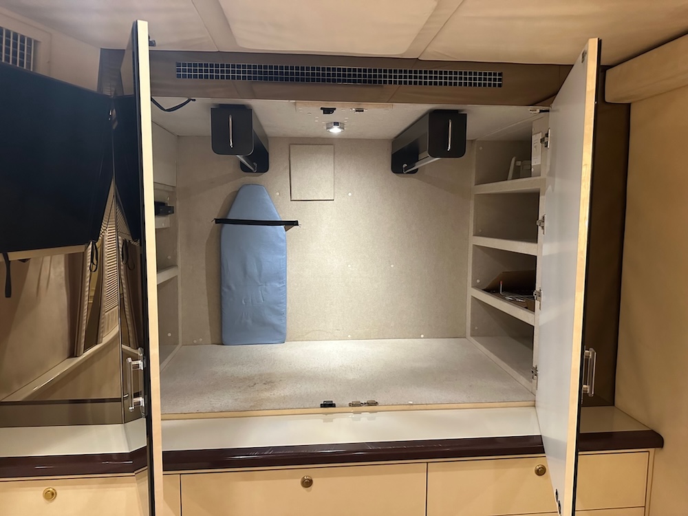 2002 Prevost Parliament XLII For Sale