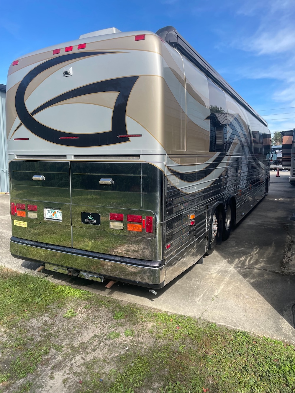 2002 Prevost Parliament XLII For Sale