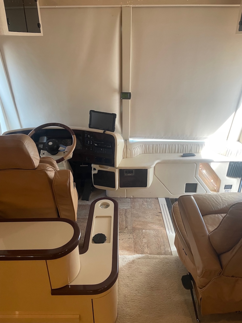 2002 Prevost Parliament XLII For Sale