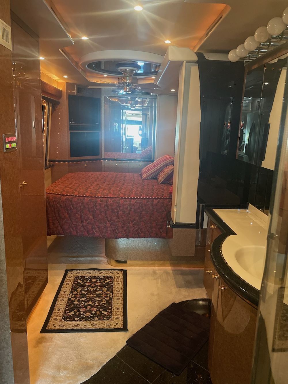 2002 Prevost  Parliament XLII For Sale