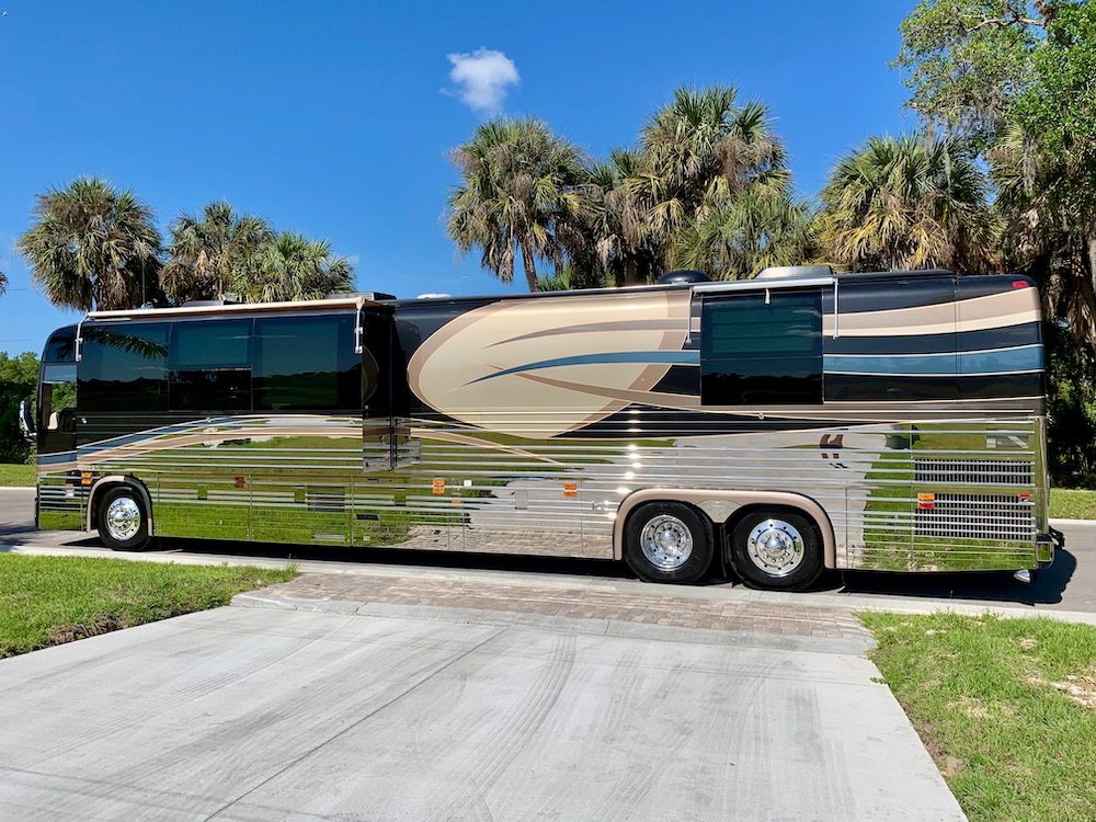 2002 Prevost Royale XLII For Sale