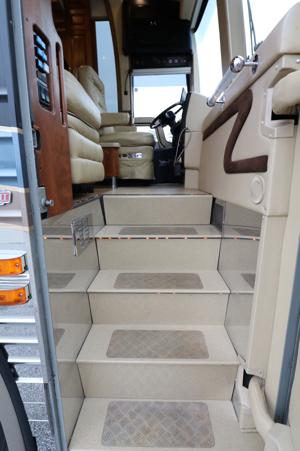 2002 Prevost Royale XLII For Sale