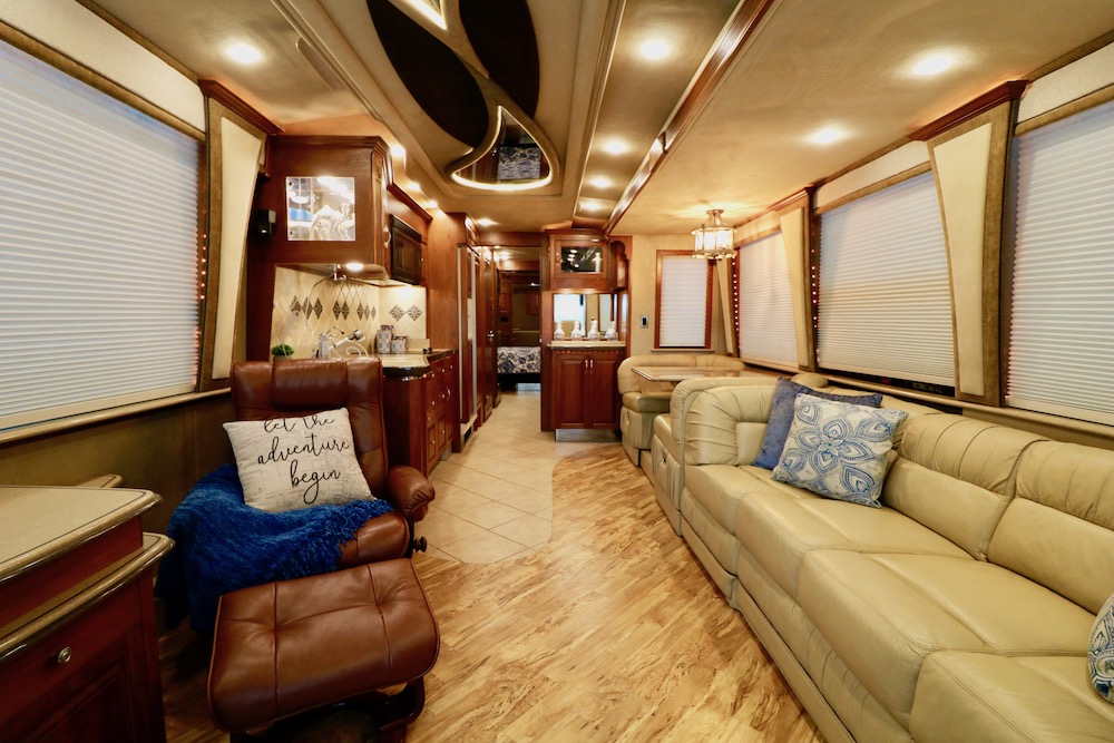 2002 Prevost Royale XLII For Sale