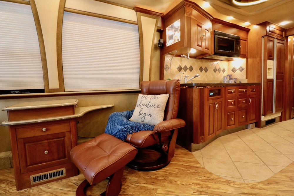 2002 Prevost Royale XLII For Sale