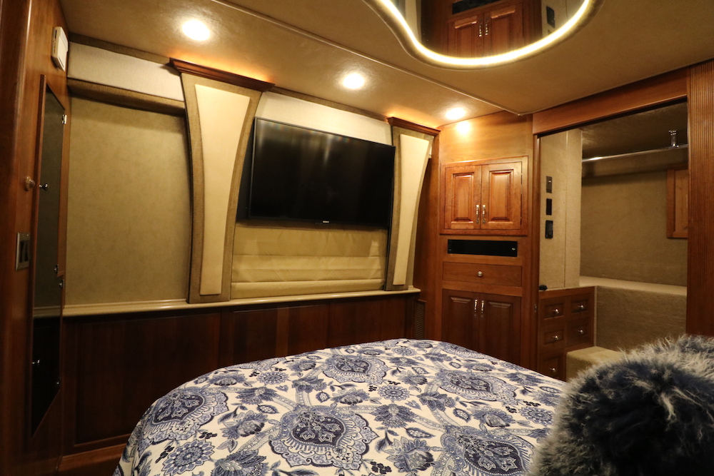 2002 Prevost Royale XLII For Sale