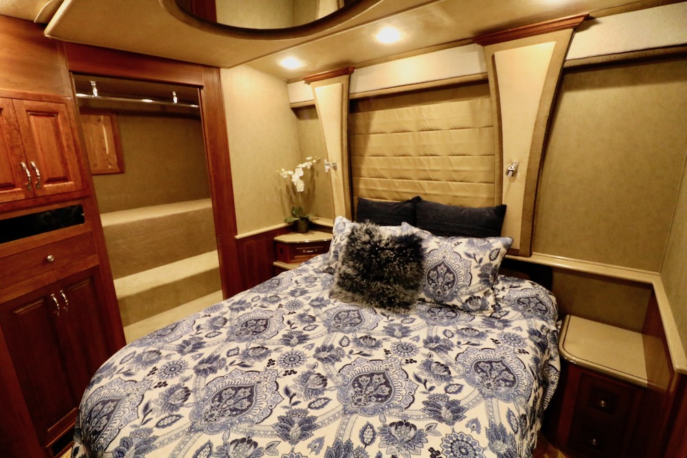 2002 Prevost Royale XLII For Sale