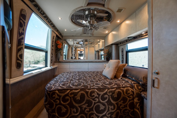 2002 Prevost Vision XLII For Sale