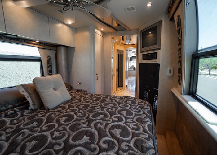 2002 Prevost Vision XLII For Sale
