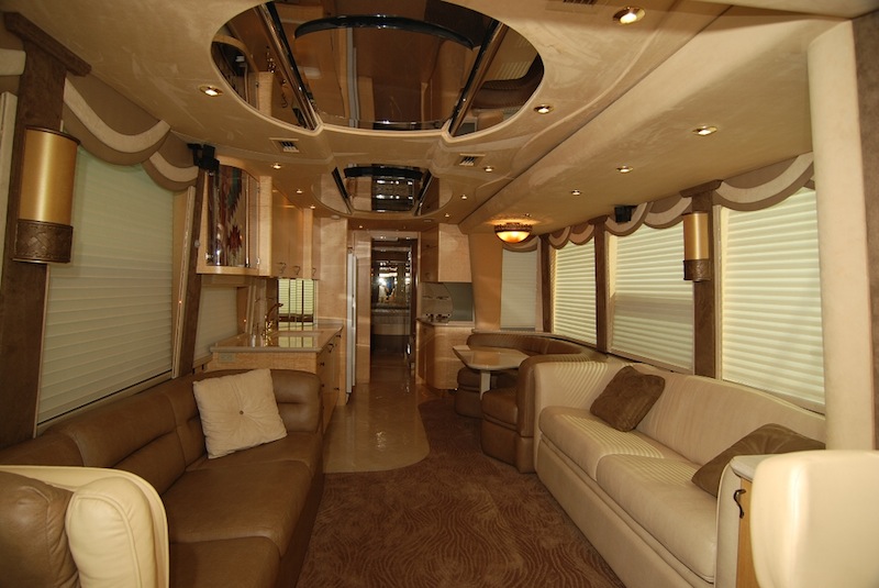 2003 Prevost Country Coach XLII