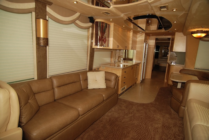 2003 Prevost Country Coach XLII