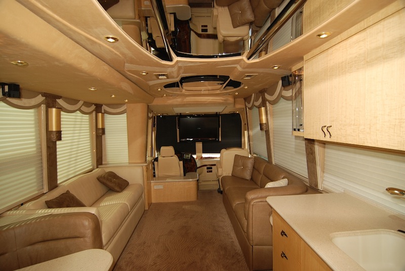 2003 Prevost Country Coach XLII