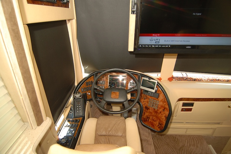 2003 Prevost Country Coach XLII