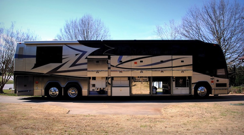 2003 Prevost Featherlite H3-45