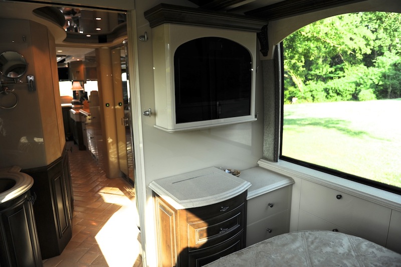 2003 Prevost Liberty XLII