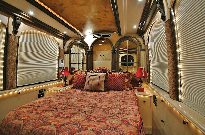 2003 Prevost Liberty XLII