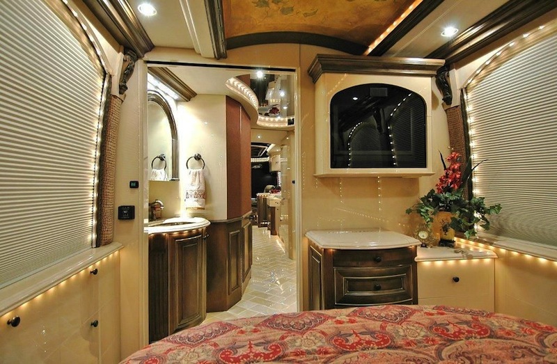 2003 Prevost Liberty XLII