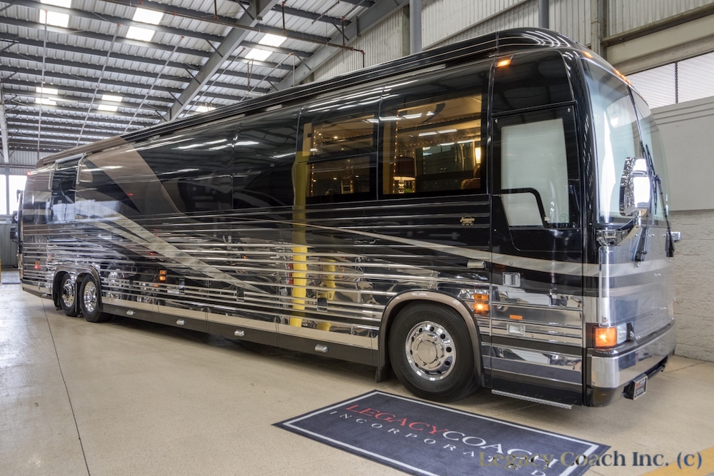 2003 Prevost American XLII For Sale