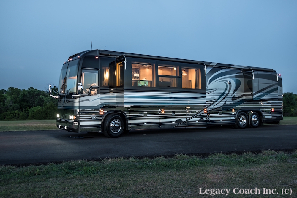 2003 Prevost Country Coach XLII For Sale