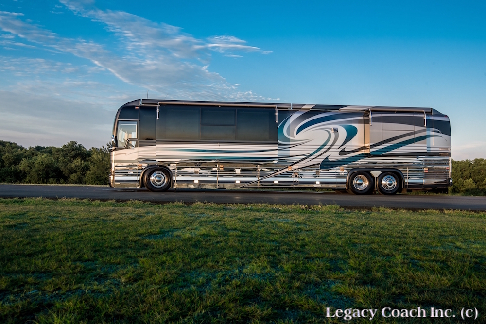 2003 Prevost Country Coach XLII For Sale