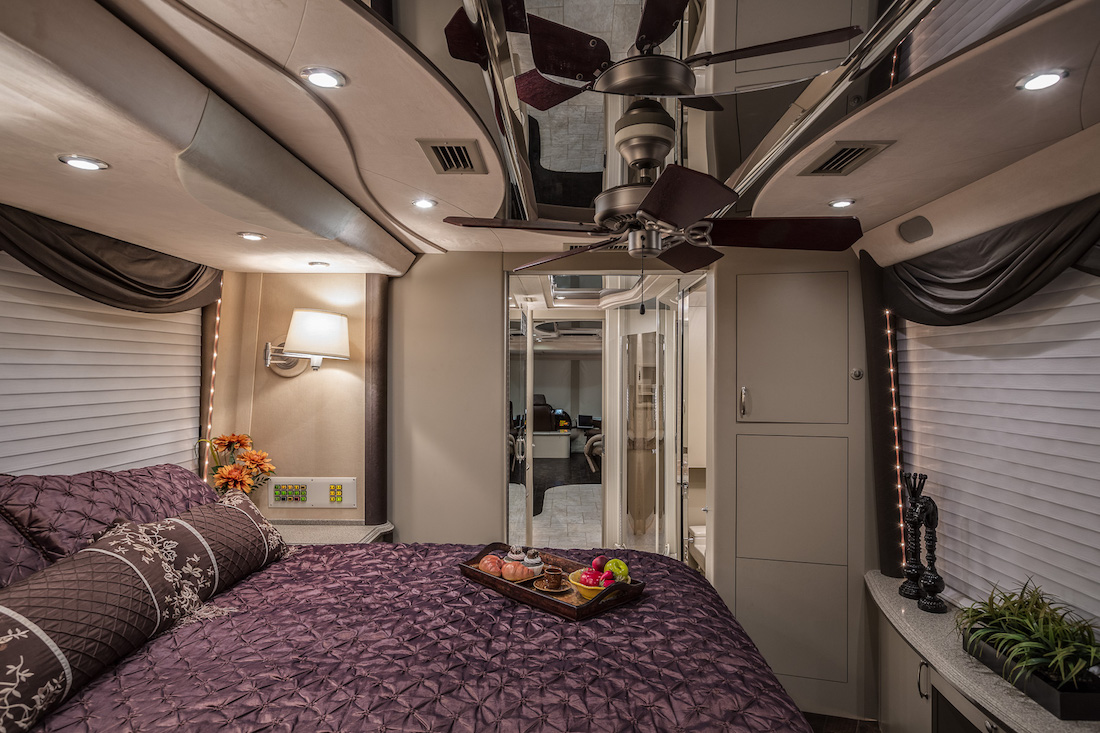 2003 Prevost Country Coach XLII For Sale