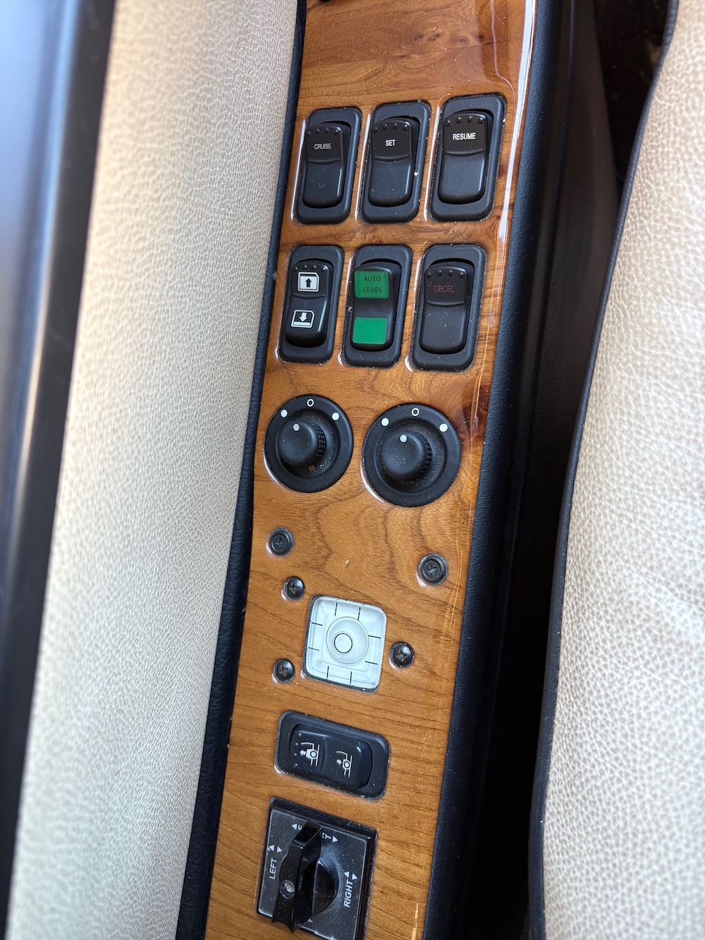 2003 Prevost Featherlite H3-45 For Sale