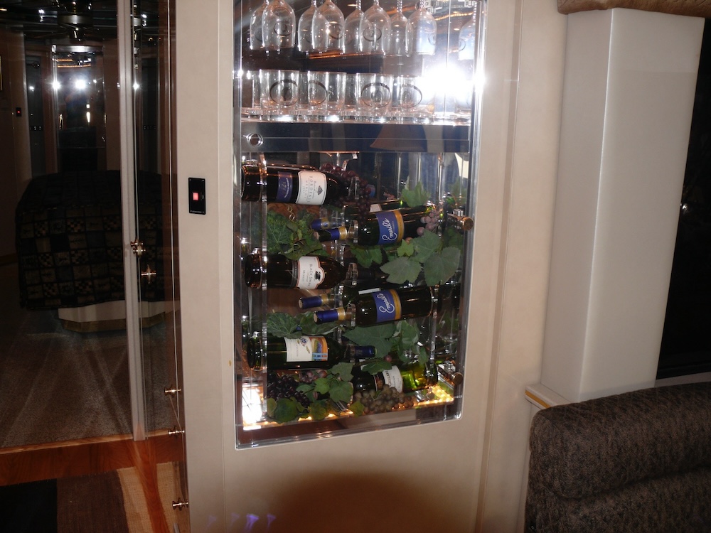 2003 Prevost Featherlite H3-45 For Sale