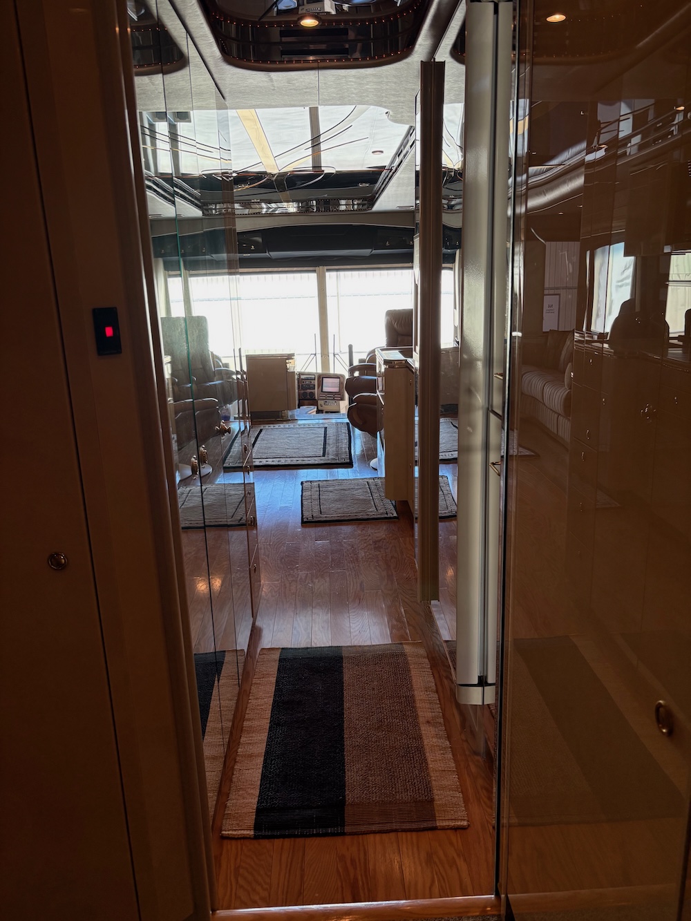 2003 Prevost Featherlite H3-45 For Sale