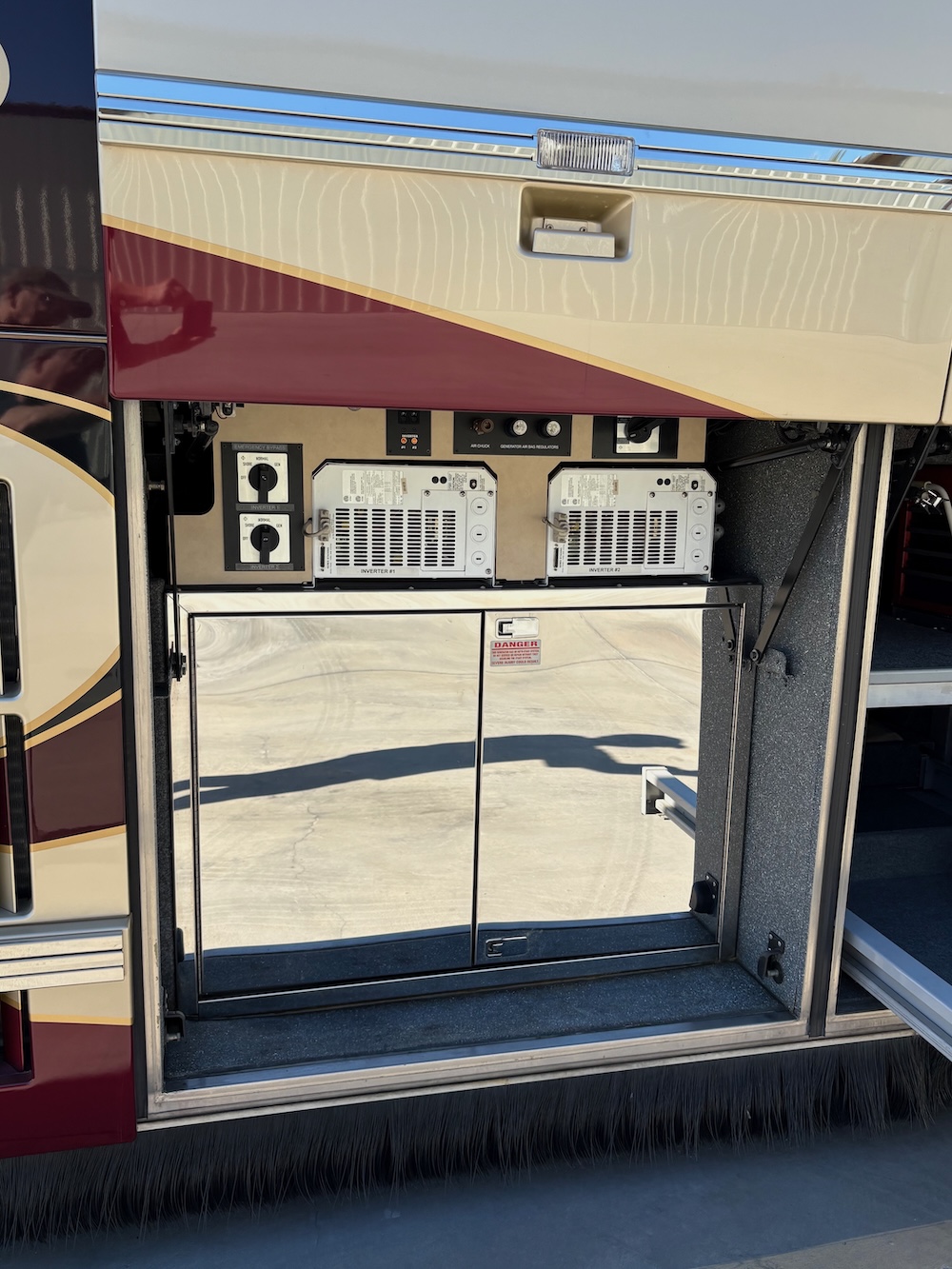 2003 Prevost Featherlite H3-45 For Sale