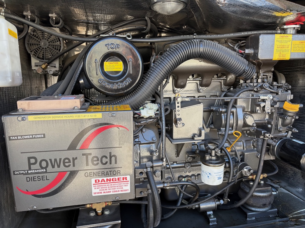 2003 Prevost Featherlite H3-45 For Sale