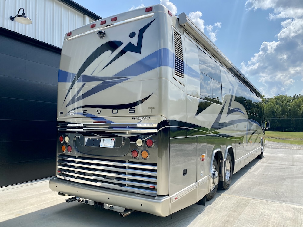 2003 Prevost  Featherlite H3-45 For Sale