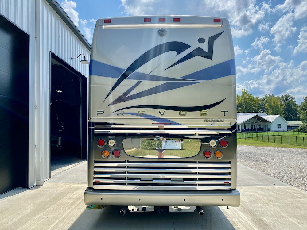 2003 Prevost  Featherlite H3-45 For Sale