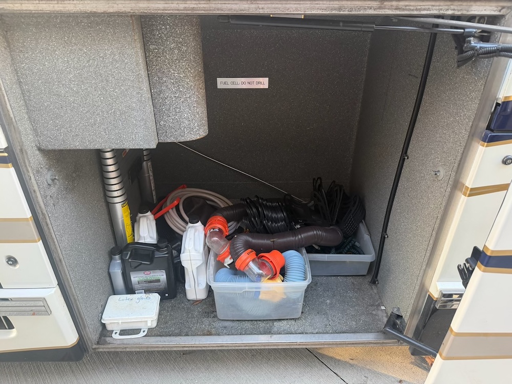 2003 Prevost Featherlite H3-45 For Sale