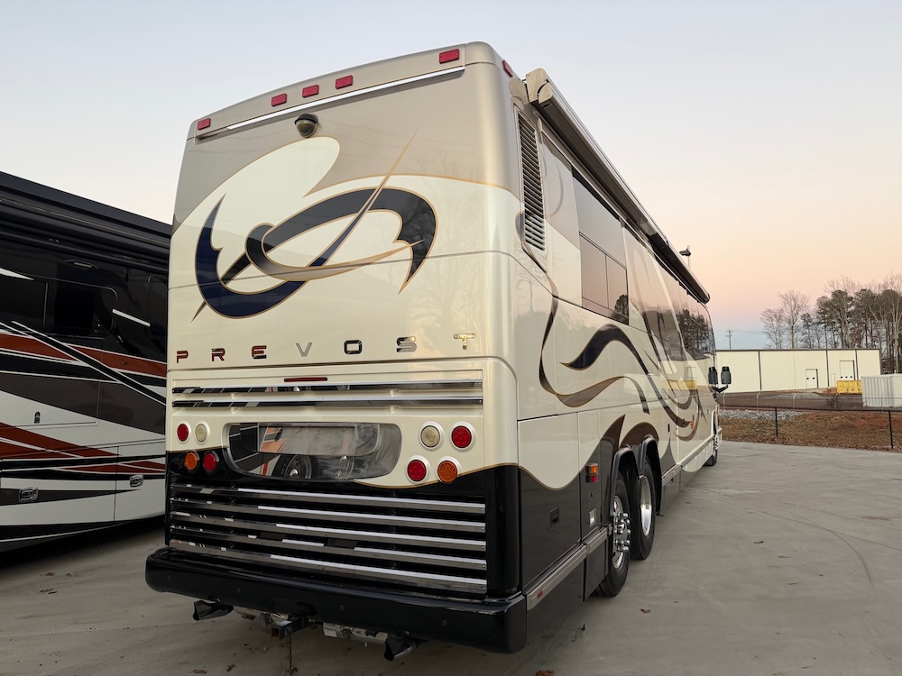 2003 Prevost Featherlite H3-45 For Sale