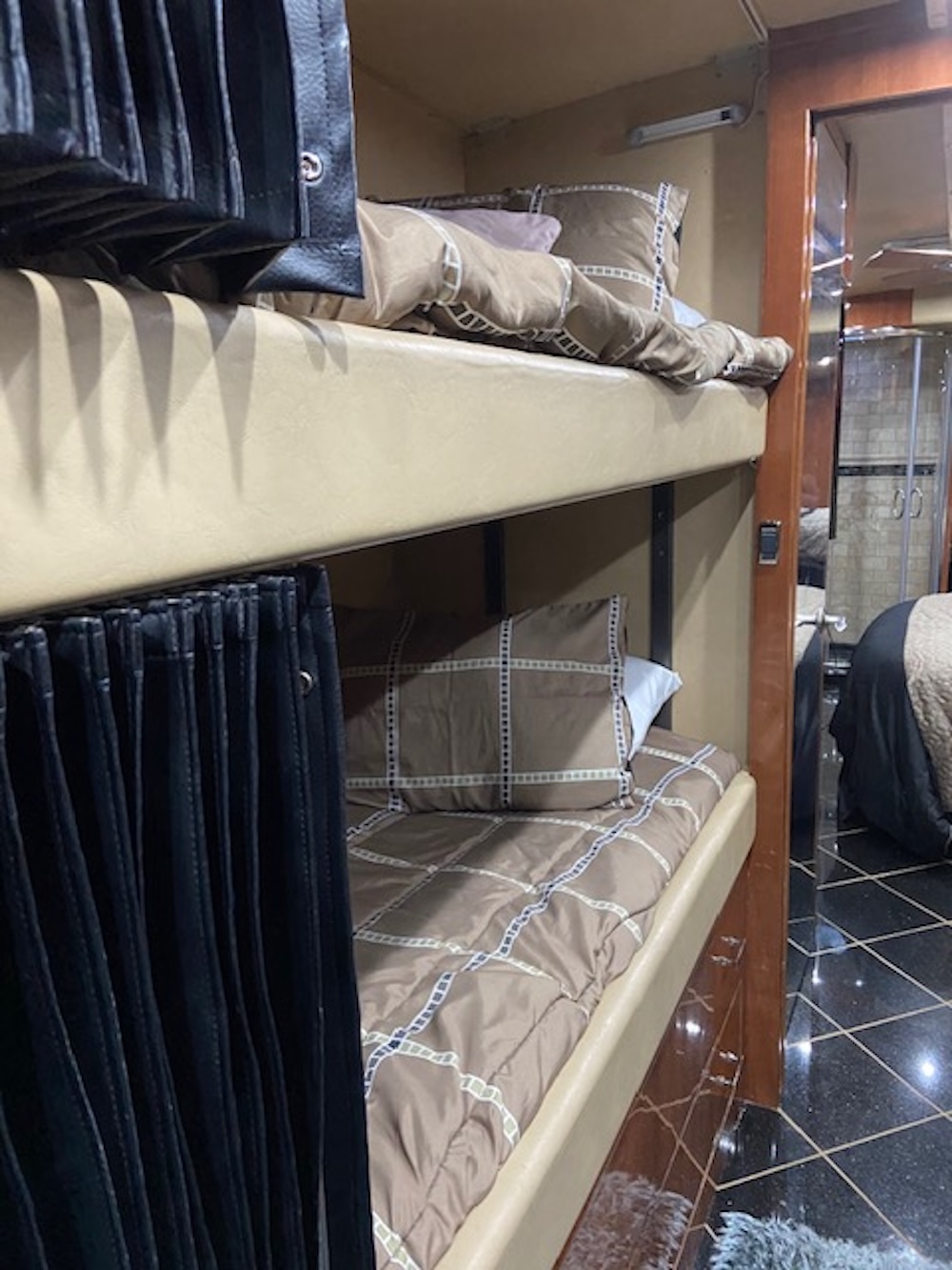 2003 Prevost  H3-45 For Sale