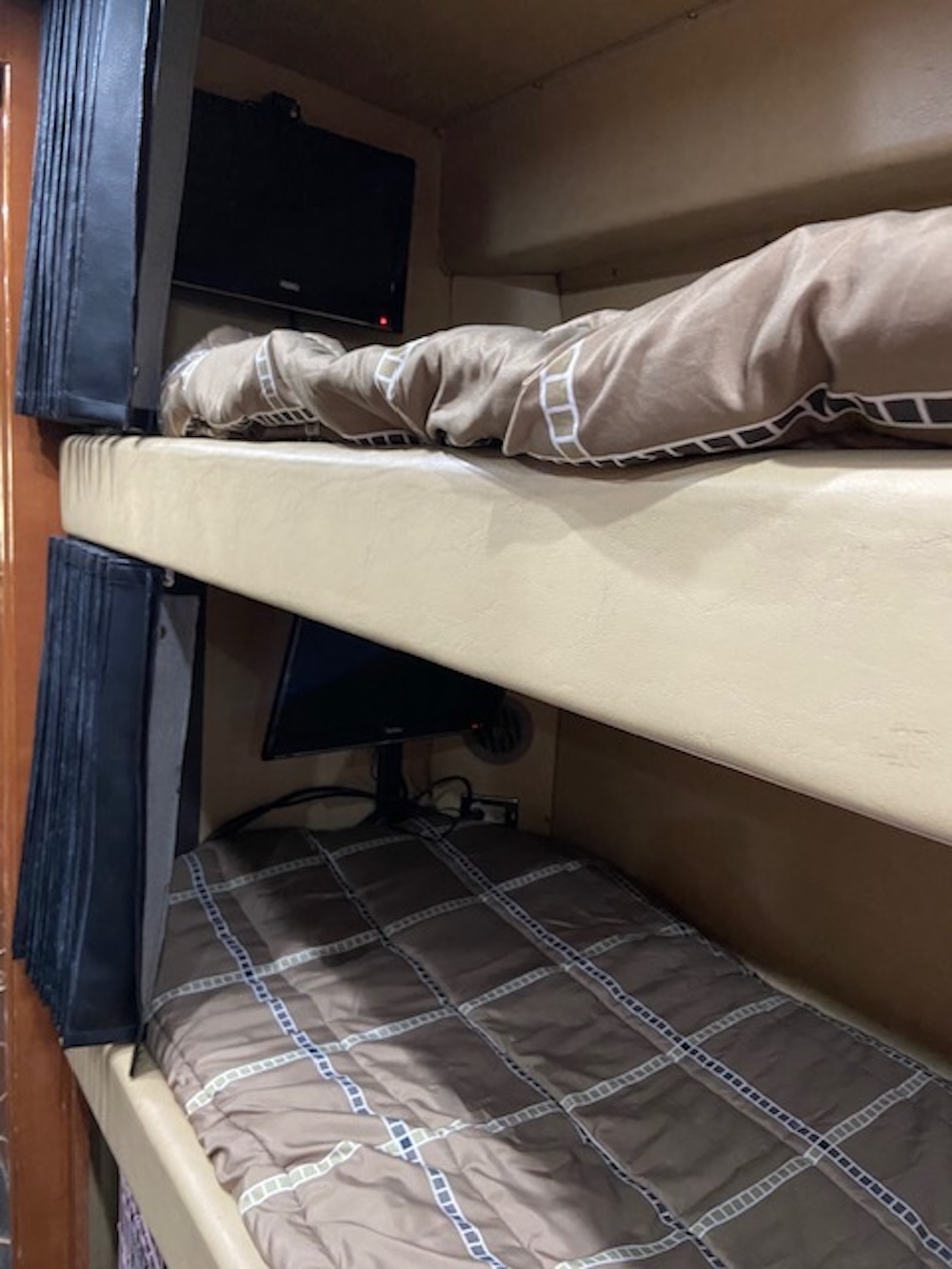 2003 Prevost  H3-45 For Sale