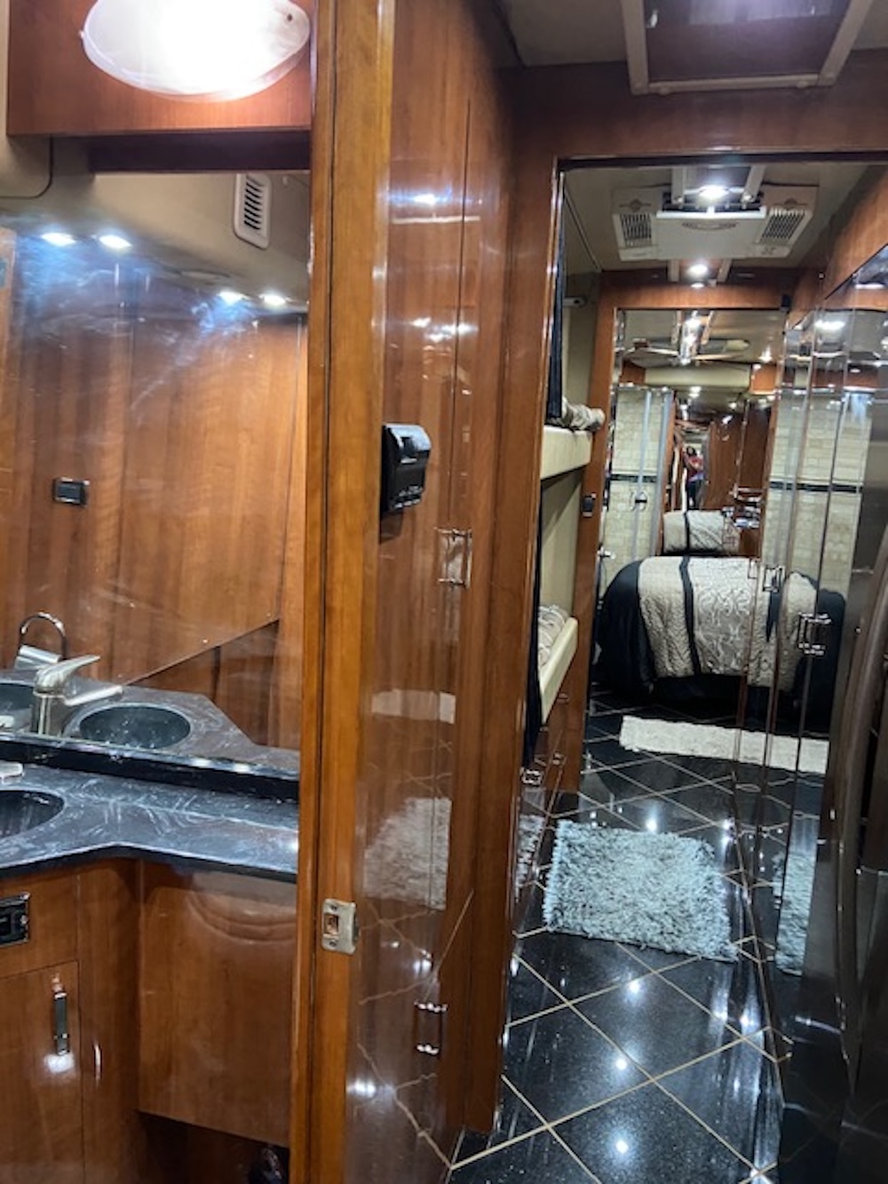 2003 Prevost  H3-45 For Sale