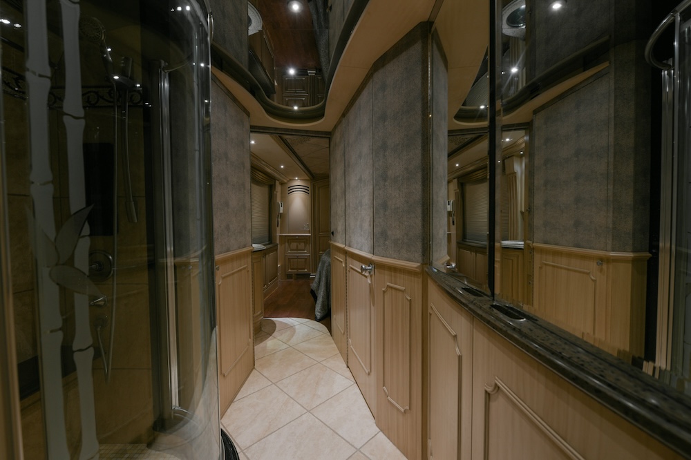 2003 Prevost Liberty  H3-45 For Sale